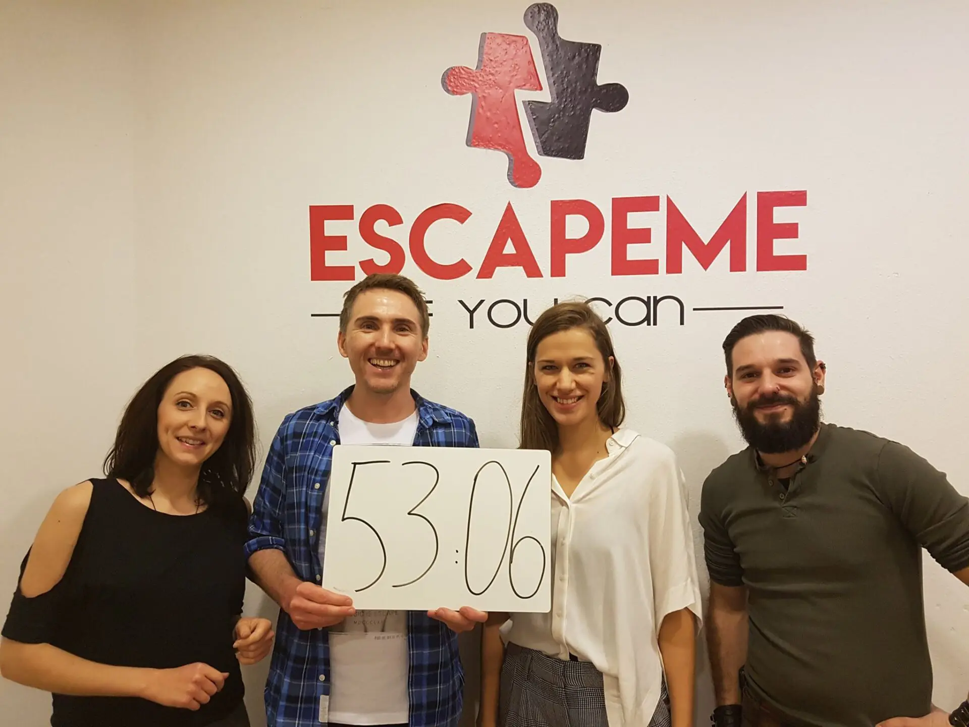 Teamfoto nach dem Escape Room Erlebnis in Linz